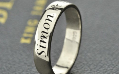 Your Story, Etched in Silver: The Personalised Promise Name Ring