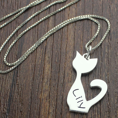 Personalised Cat Name Charm Necklace in Silver - The Name Jewellery™