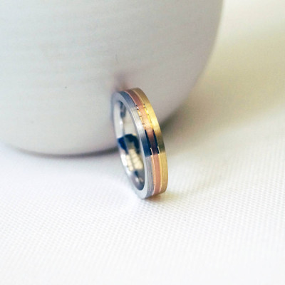 18ct Gold Striped Wedding Ring - The Name Jewellery™