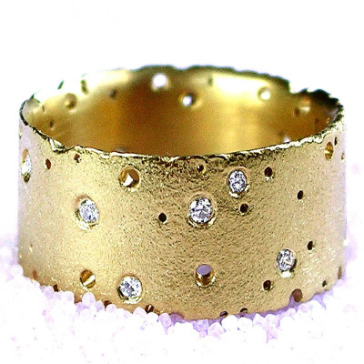 18ct Yellow Gold And Diamond Ring - The Name Jewellery™