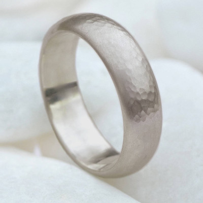 Mens 6mm Hammered Ring In 18ct Gold - The Name Jewellery™