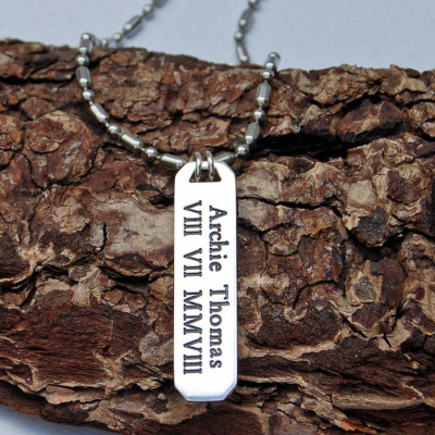 Mens Personalised Silver Vertical Bar Necklace - The Name Jewellery™