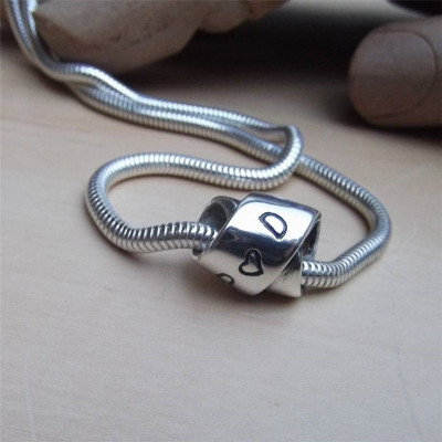 Personalised Silver Infinity Knot Necklace - The Name Jewellery™