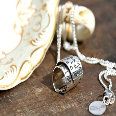 Personalised Silver Scroll Necklace - The Name Jewellery™