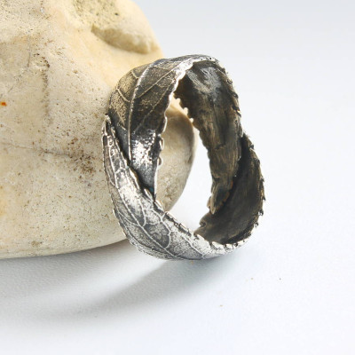 Handmade Woodland Unisex Silver Leaf Ring - The Name Jewellery™