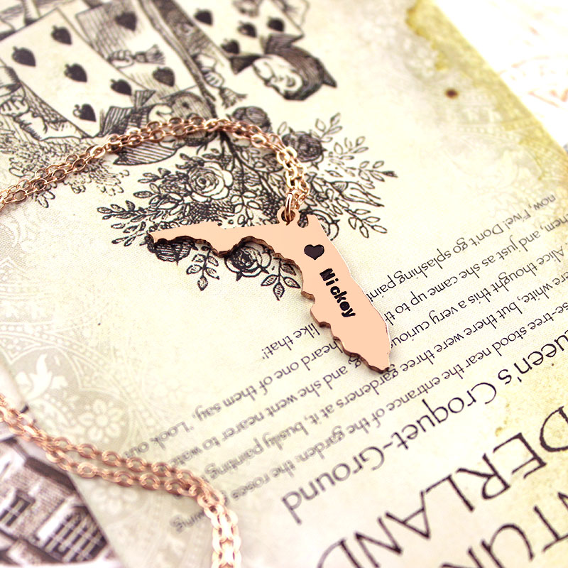 Custom Florida State USA Map Necklace With Heart  Name Rose Gold - The Name Jewellery™
