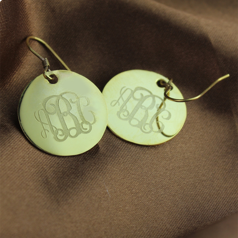 Solid 18ct Gold Circle Signet Monogram Earring - The Name Jewellery™